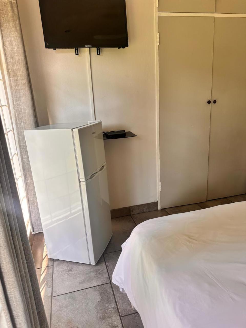 Woods Guest House Middelburg  Esterno foto